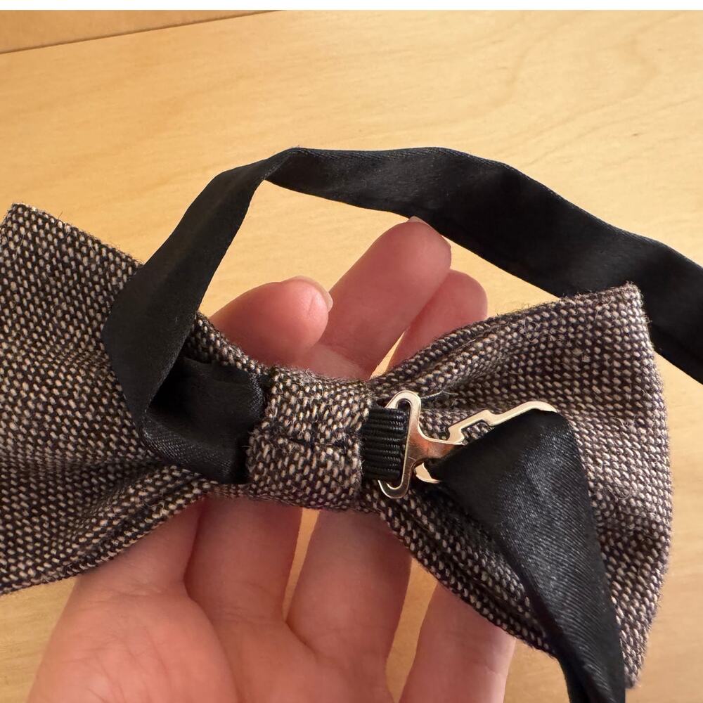 Lot of 2 Clip-On Bow Ties Brown Tweed & Black Pre-Tied Bowties Men’s Accessories - Picture 3 of 4